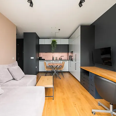 Praga Poludnie Chic By Bookinghost Varsóvia